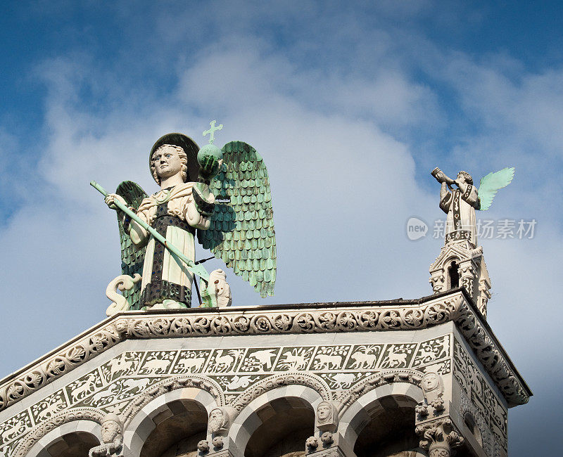 圣米歇尔·福罗·卢卡的圣迈克尔天使长雕像