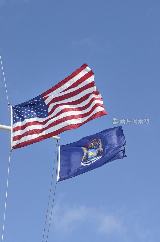 密歇根和美国国旗