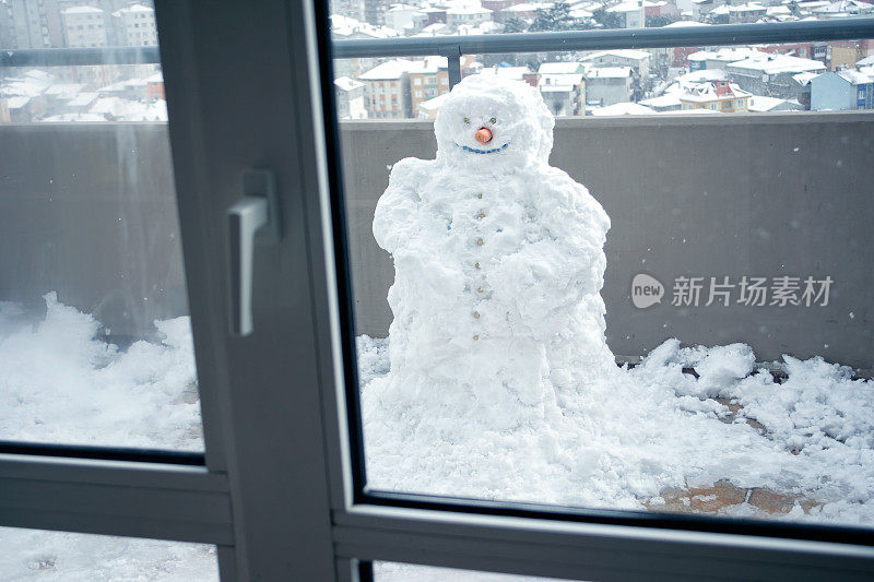 雪人在城市