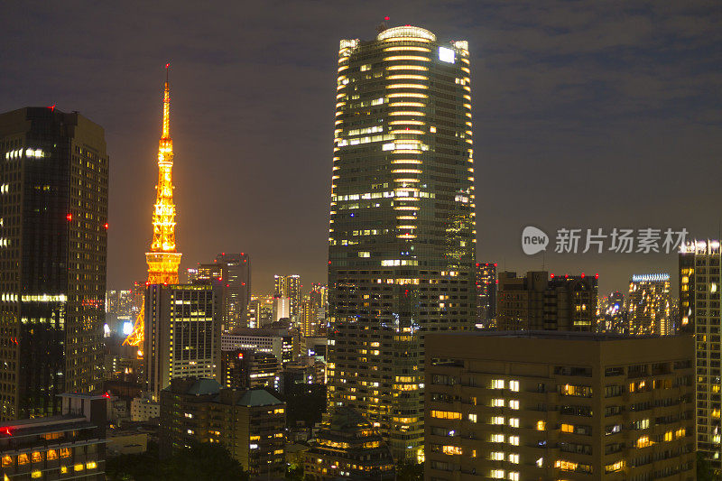 东京塔，夜晚的日本