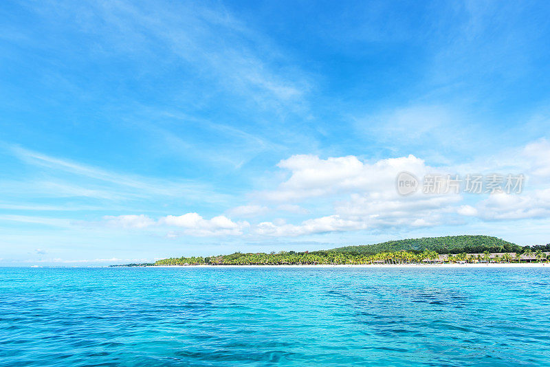 夏日里的热带天堂岛