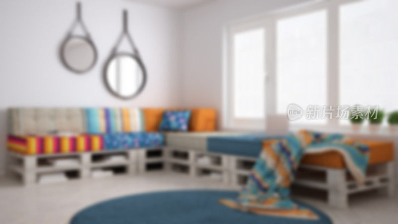 模糊的背景室内设计，DIY托盘沙发沙发，斯堪的纳维亚色彩丰富的生活