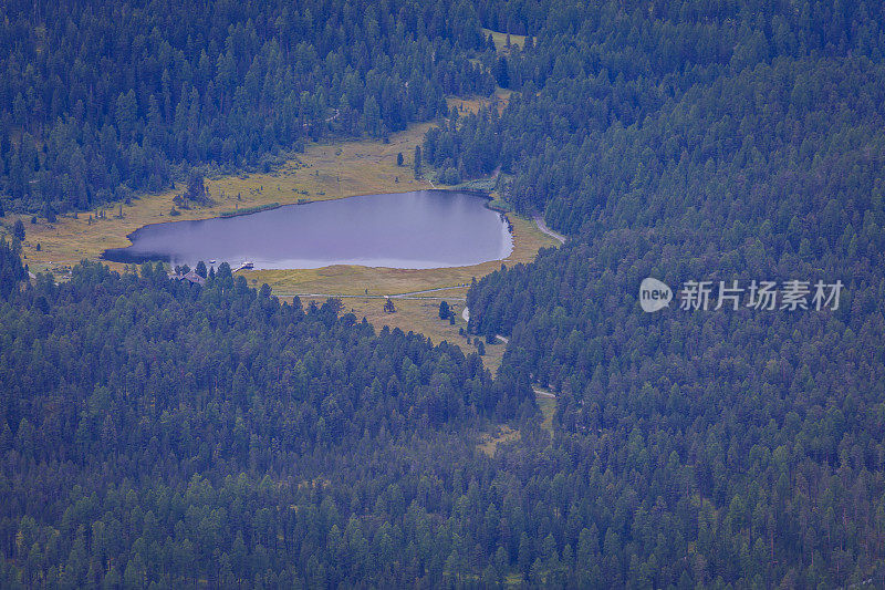 斯塔兹湖（斯塔泽西），恩加丁-穆塔斯穆拉格尔-瑞士