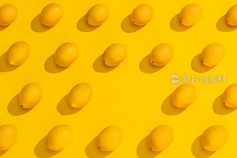 一个程式化的收集柠檬在一个蓝色的背景。