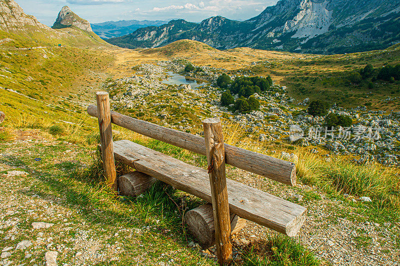 杜尔米托国家公园位于黑山西北部宽阔的山区