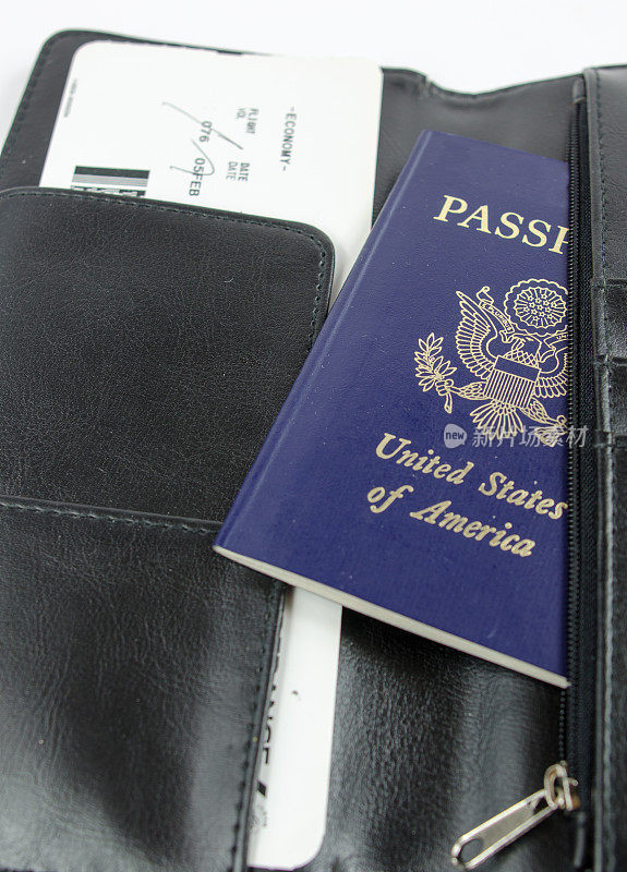 登机牌和美国护照