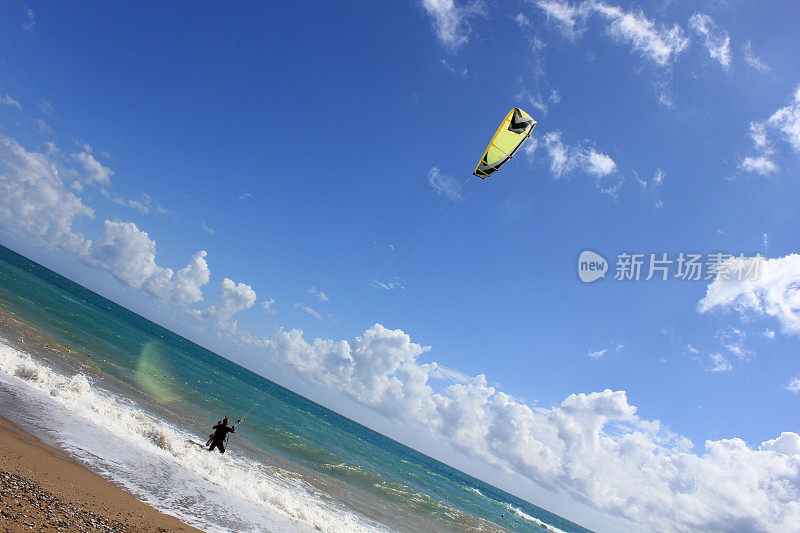 波滑翔伞冲浪