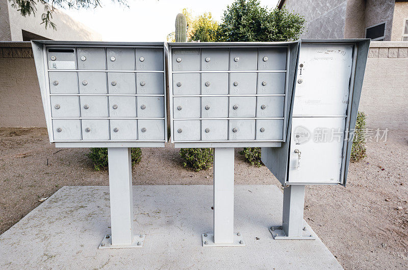 社区的邮箱。