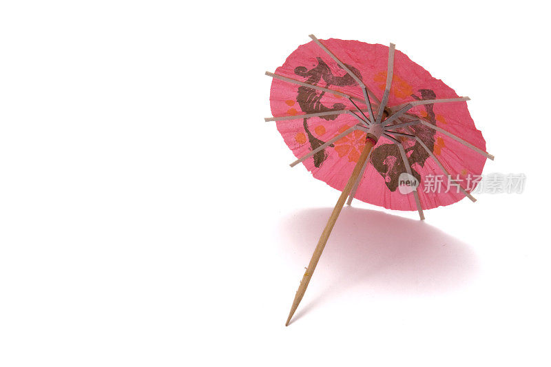 粉红色的鸡尾酒雨伞