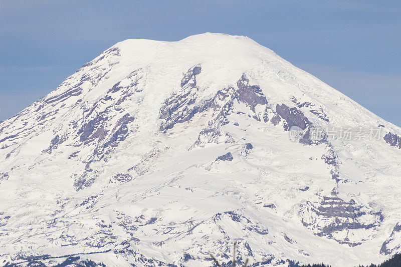 太雷尼尔山