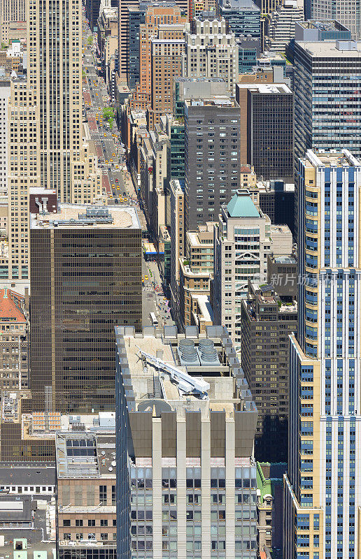 第五大道的摩天大楼，曼哈顿中心的主干道
