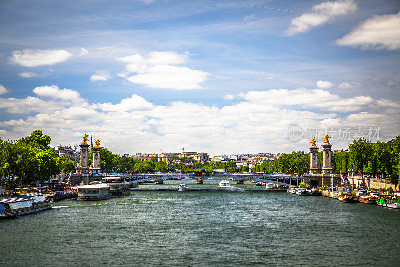巴黎的亚历山大三世桥