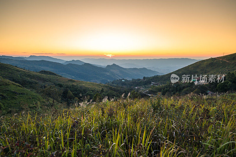 清莱和清迈自然景观，泰国北部日出美景