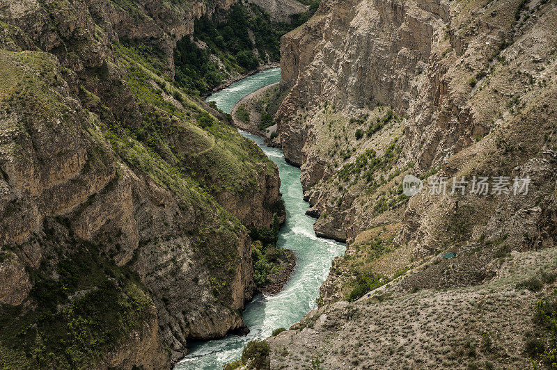 位于高加索达吉斯坦共和国苏拉克河峡谷中的欧洲最深的峡谷