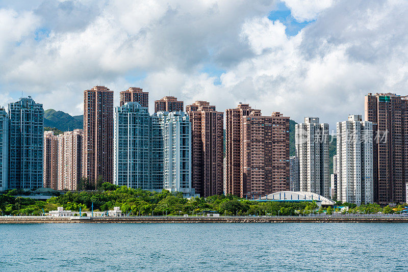 马鞍山和密集的住宅楼