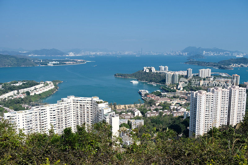 从大屿山老虎头郊游径俯瞰愉景湾全景