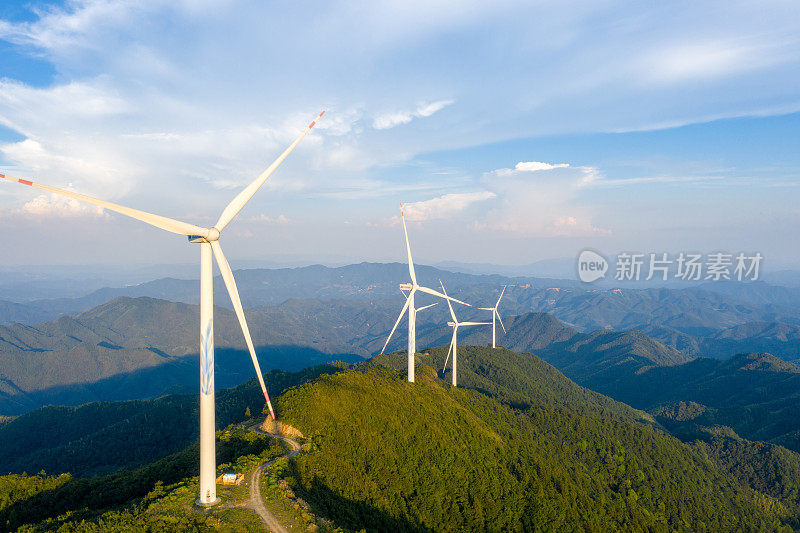 中国高山航拍风力涡轮机