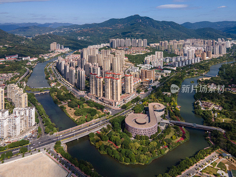 沿江宜居城市综合体鸟瞰图