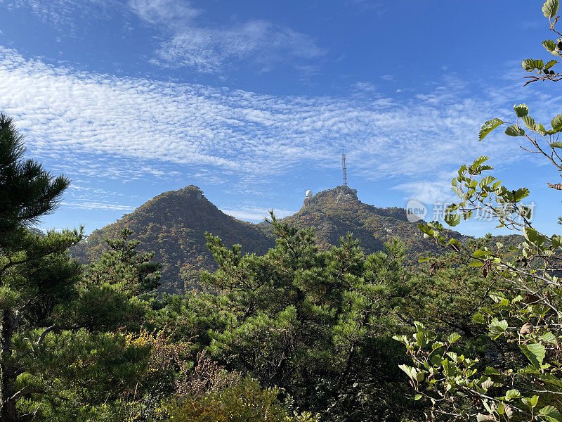 首尔的秋山