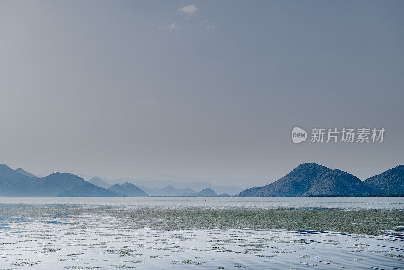 湖Skadar