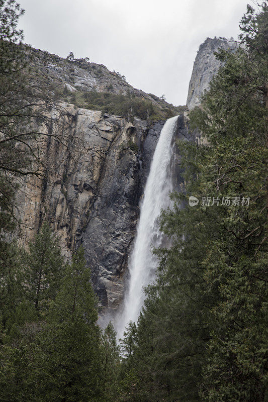 约塞米蒂瀑布，约塞米蒂国家公园，美国加利福尼亚州