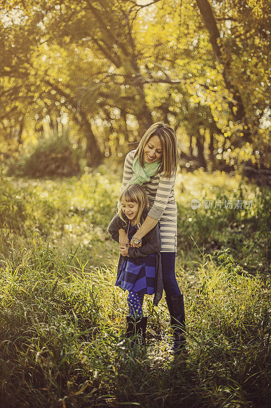 母亲和Daughter-Autumn