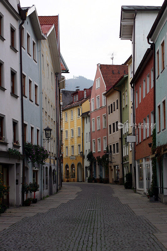 巴伐利亚富森的狭窄街道