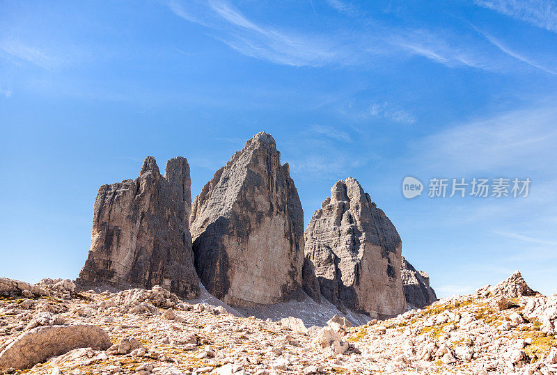 白云石――三座山峰