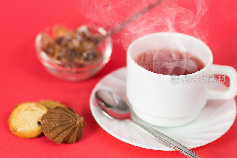 一杯茶和一块饼干饼干