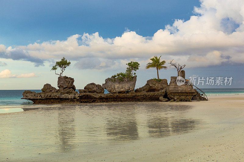 菲律宾长滩岛威利的岩石