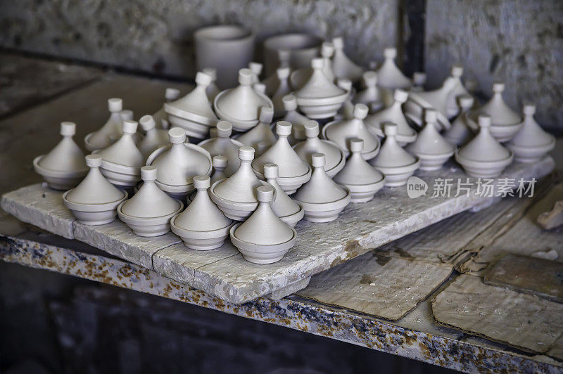 手工制作的陶瓷干燥