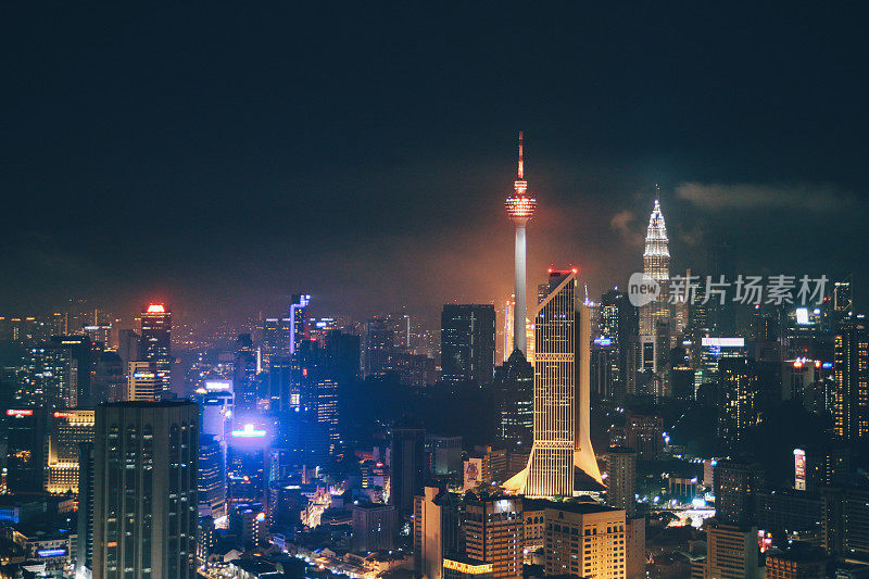 吉隆坡，马来西亚的屋顶夜景全景