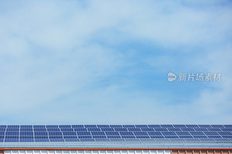 建筑外立面的太阳能电池板可再生能源