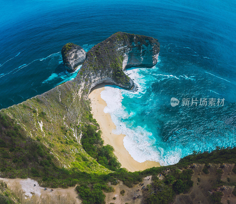 巴厘岛努沙佩尼达岛的曼塔湾或克林金海滩