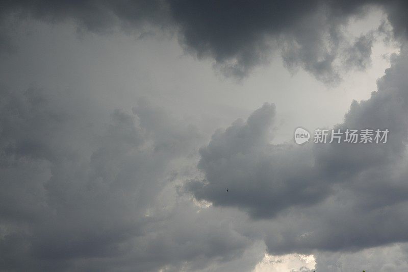 雷雨