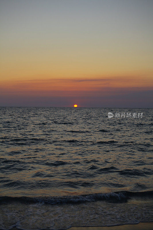 海上日落