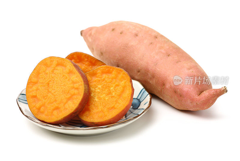 红薯。煮熟的红薯