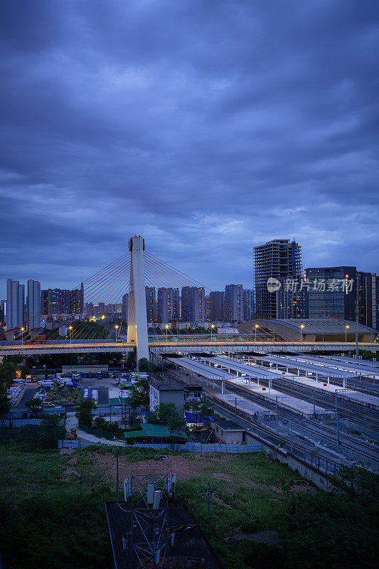 成都市夜景天际线