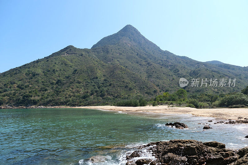 西贡东郊野公园南社湾泳滩及尖峰