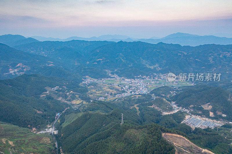 山上的村庄