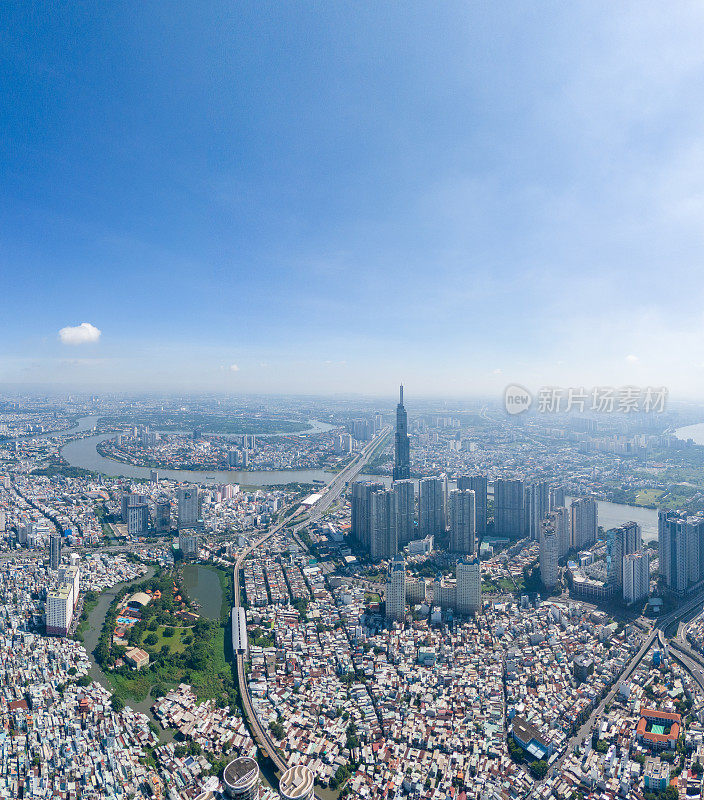 地标81是位于越南胡志明市中心的超高层摩天大楼，与西贡大桥和开发建筑、能源电力基础设施相结合。
