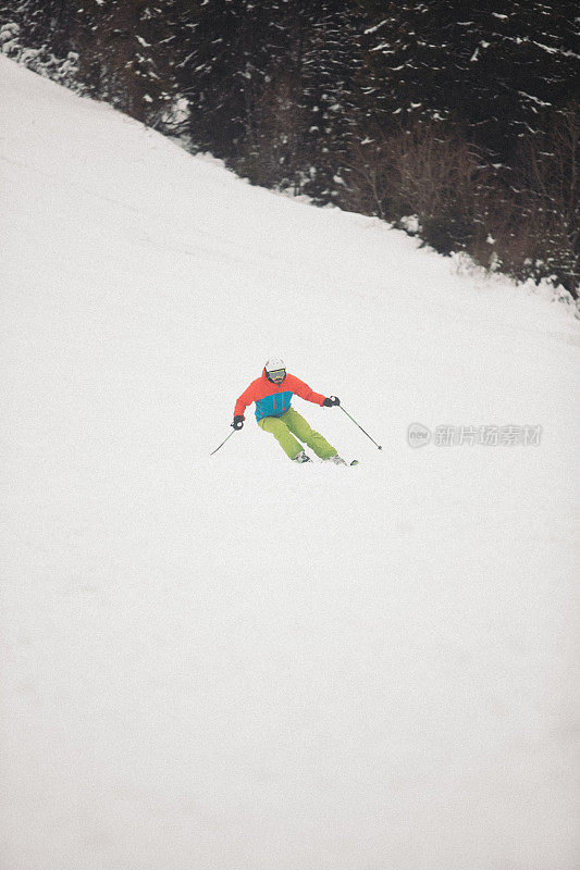 粉滑雪