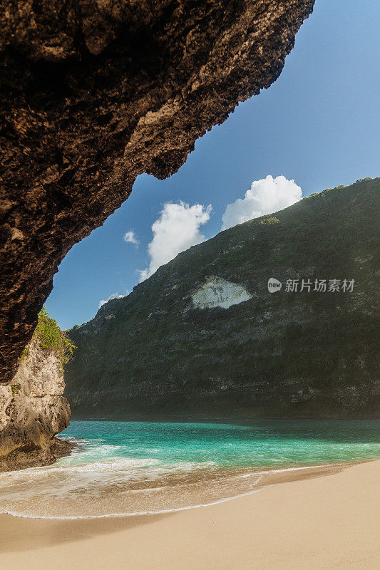 努萨佩尼达的克林金海滩风景