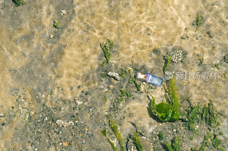 废弃手机在河口水域