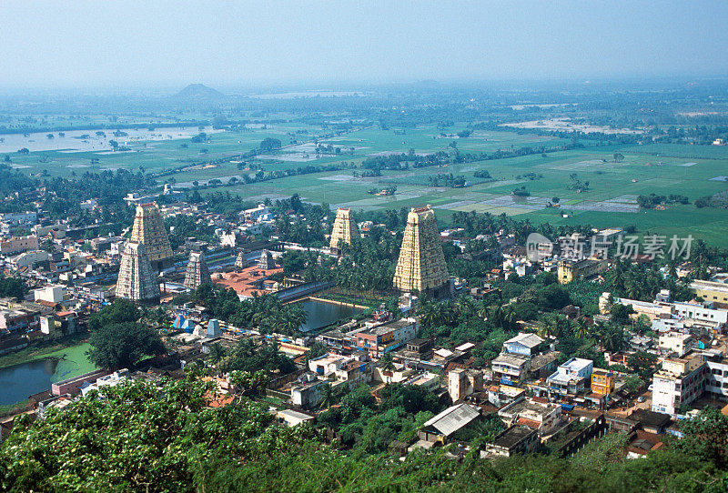 Tirukkalikundram寺庙的Gopuram