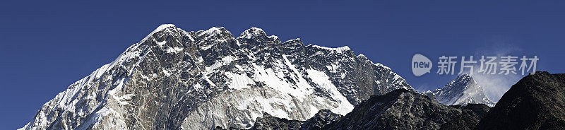 高海拔山峰雪洛子Nuptse喜马拉雅尼泊尔全景