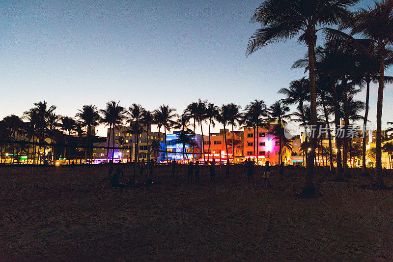 迈阿密海滩的海洋之夜