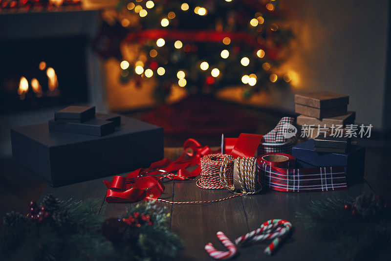 包装和装饰圣诞礼物