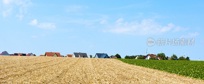德国克雷格林根-维尔茨堡之间的村庄和农田