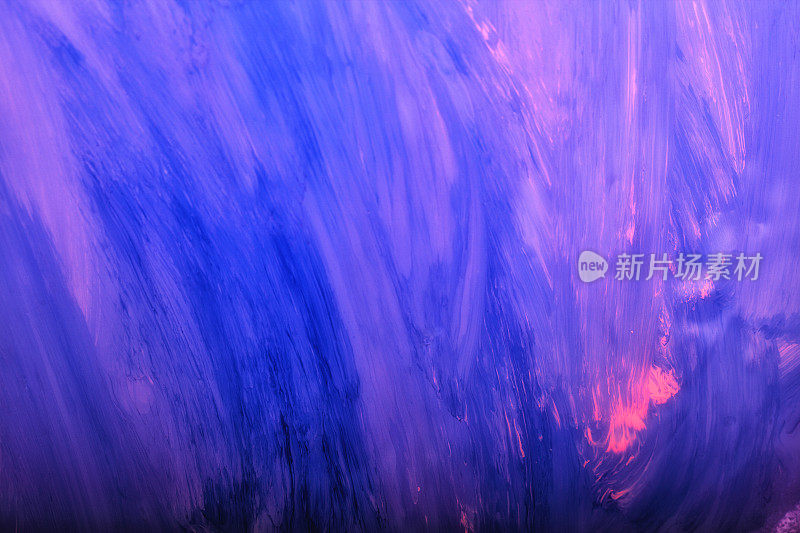 蓝色紫色丙烯酸背景抽象油漆垃圾漩涡